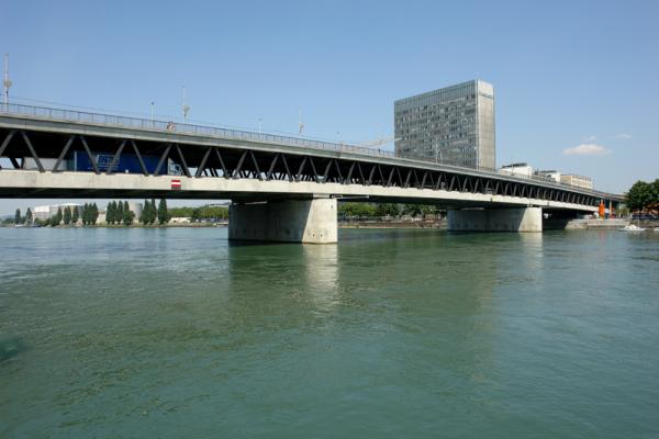 Basel most 5906.jpg